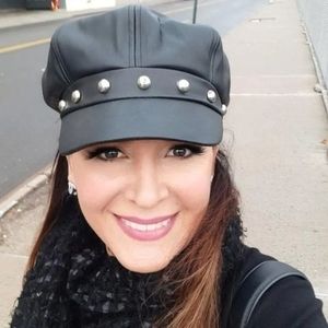 Meet your Posher, Danna